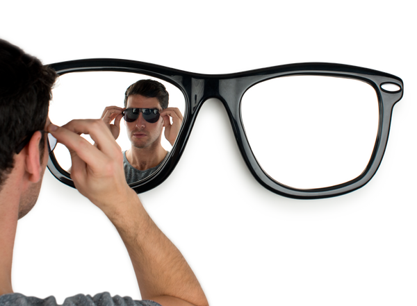 Sunglasses Mirror - Looking Good by Thabto